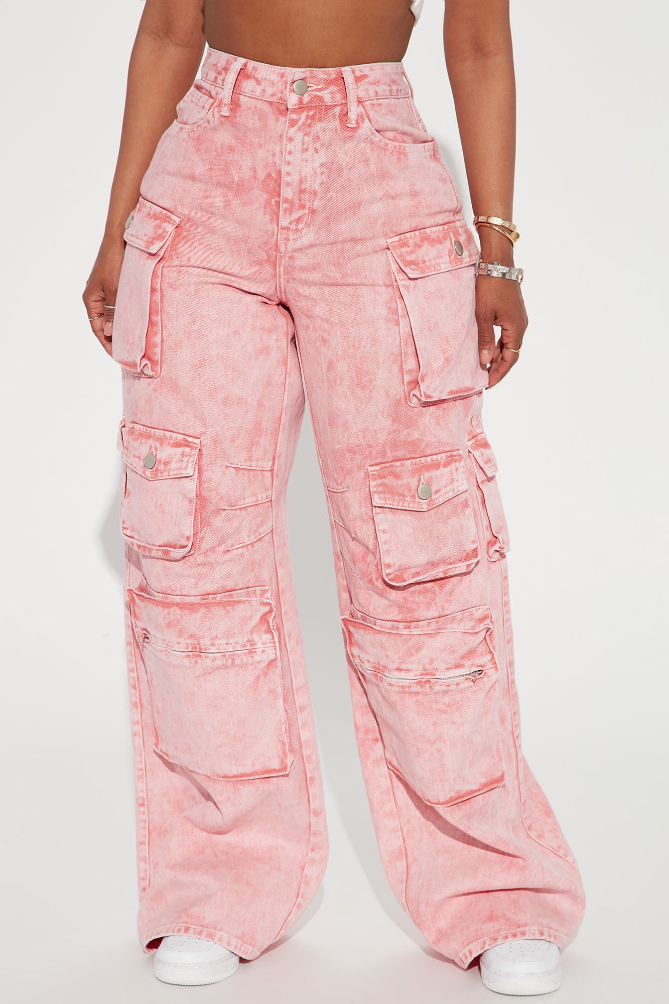 https://cdn.shopify.com/s/files/1/0293/9277/products/08-18-22Studio2_RM_14-15-50_15_DT14_Pink_4394_KS.jpg?v=1677204129