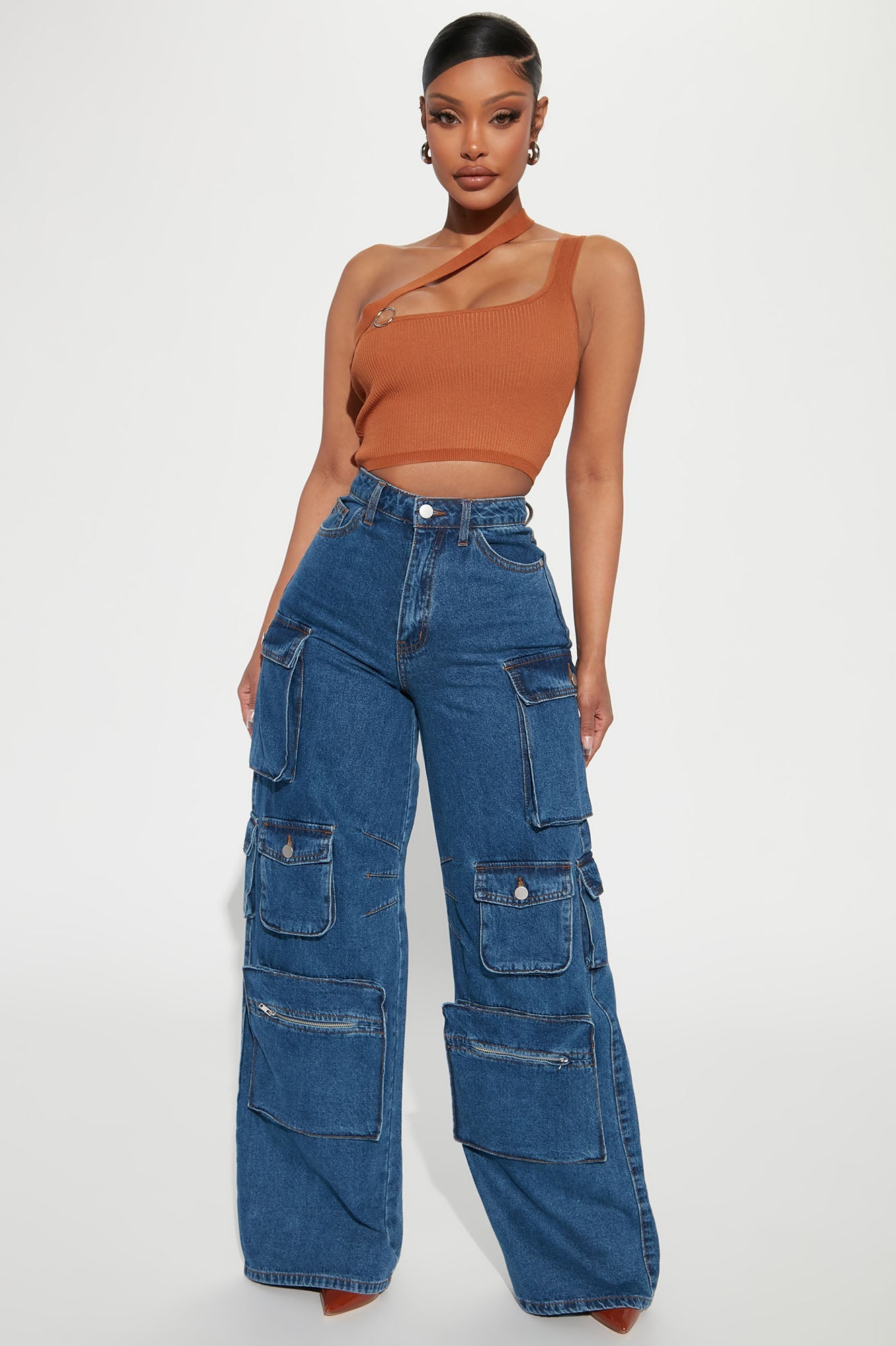 https://cdn.shopify.com/s/files/1/0293/9277/products/12-16-22Studio2_RM_RL_14-40-15_50_DT14_MediumBlueWash_3890_JB.jpg?v=1674760277